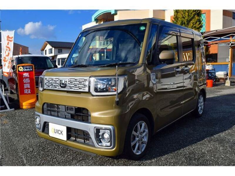 DAIHATSU WAKE