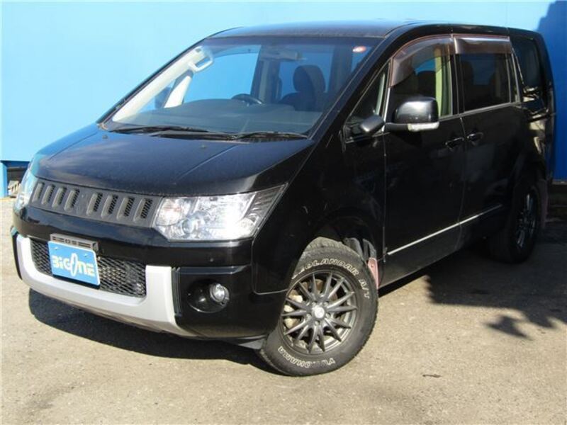 MITSUBISHI DELICA