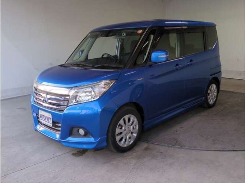 MITSUBISHI DELICA D2