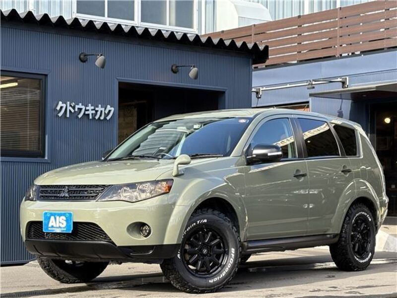 MITSUBISHI OUTLANDER