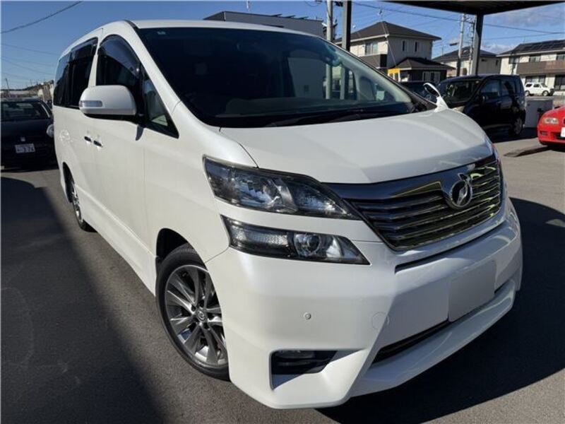 TOYOTA VELLFIRE