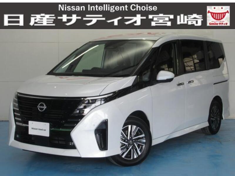 NISSAN SERENA