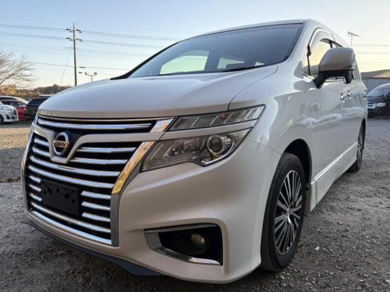 NISSAN ELGRAND