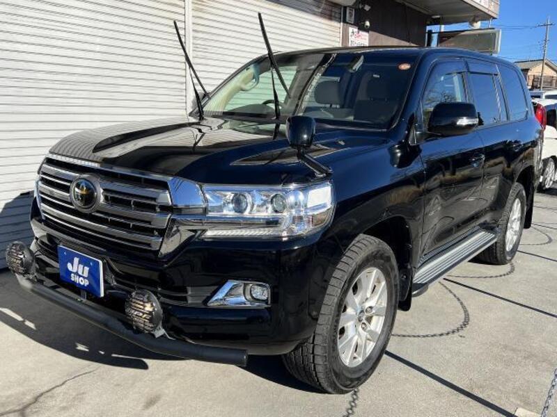 TOYOTA LAND CRUISER