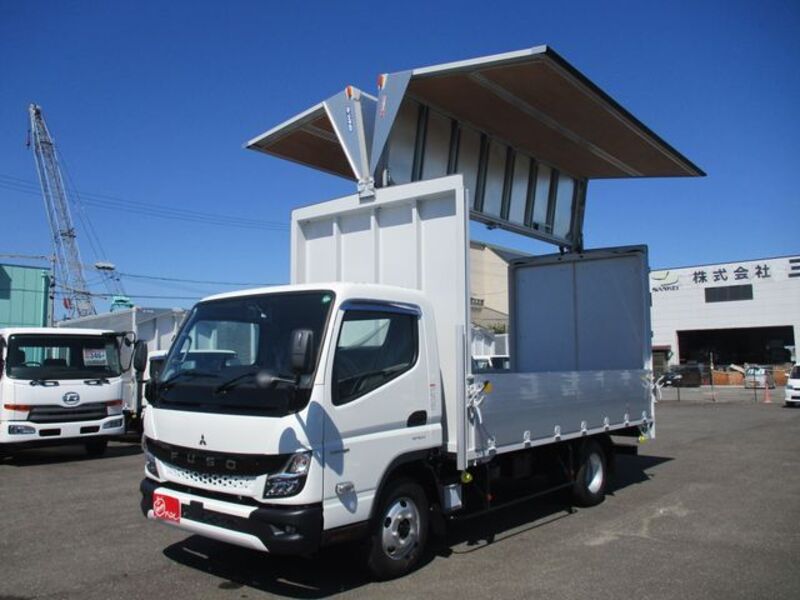 MITSUBISHI CANTER