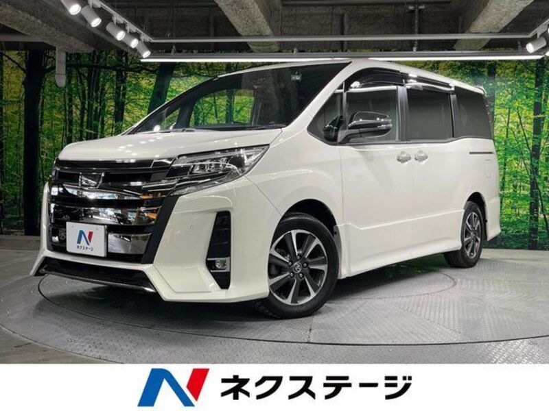 TOYOTA NOAH