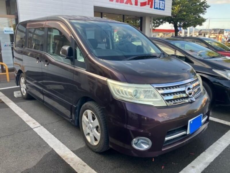 NISSAN SERENA