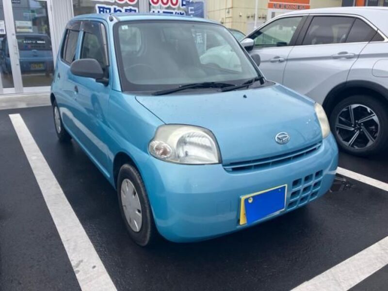DAIHATSU ESSE