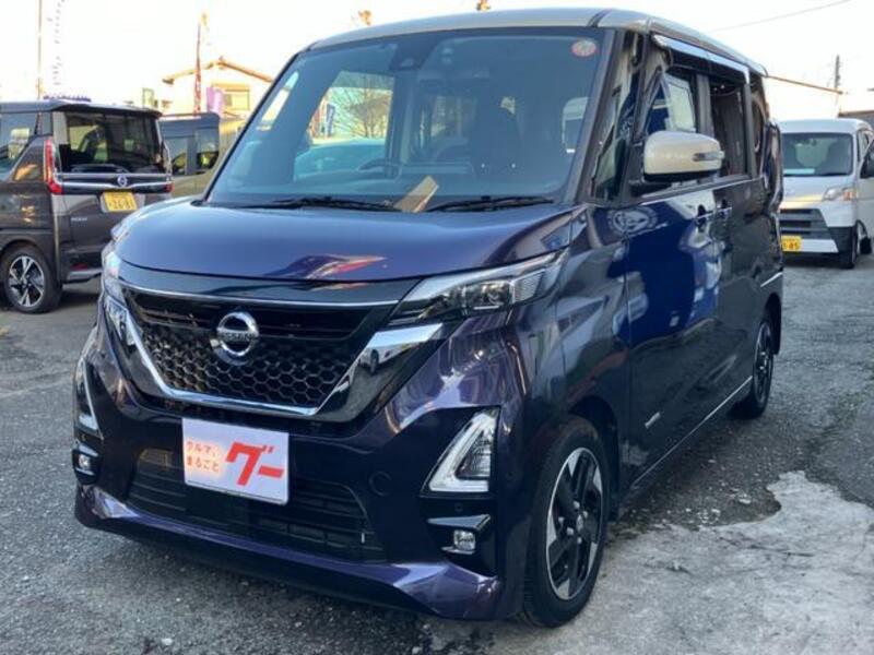 NISSAN ROOX