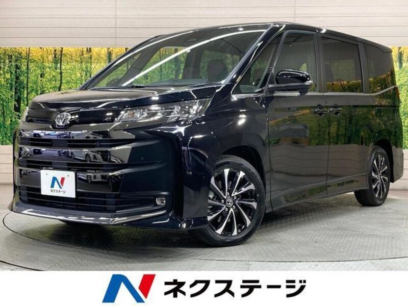 TOYOTA NOAH