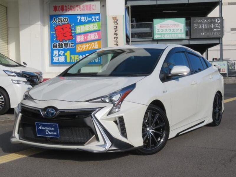 TOYOTA PRIUS