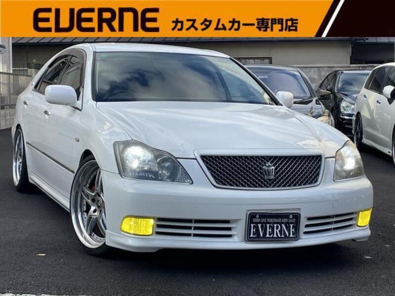 TOYOTA CROWN