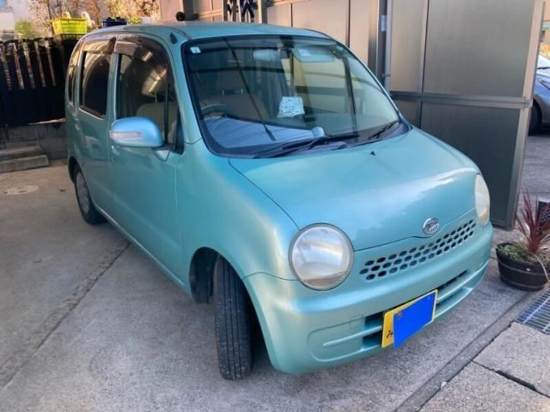 DAIHATSU MOVE LATTE