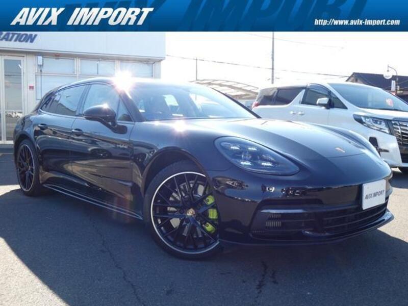 PORSCHE PANAMERA
