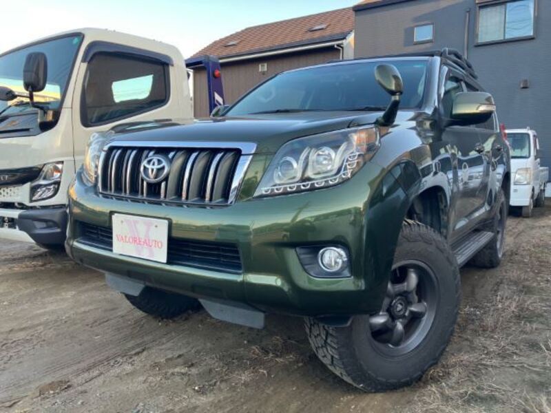 TOYOTA LAND CRUISER PRADO