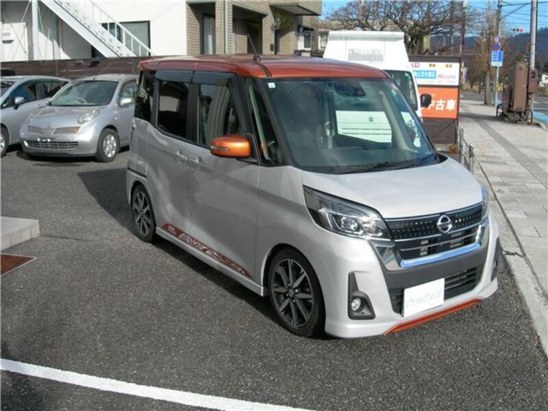 NISSAN DAYZ ROOX