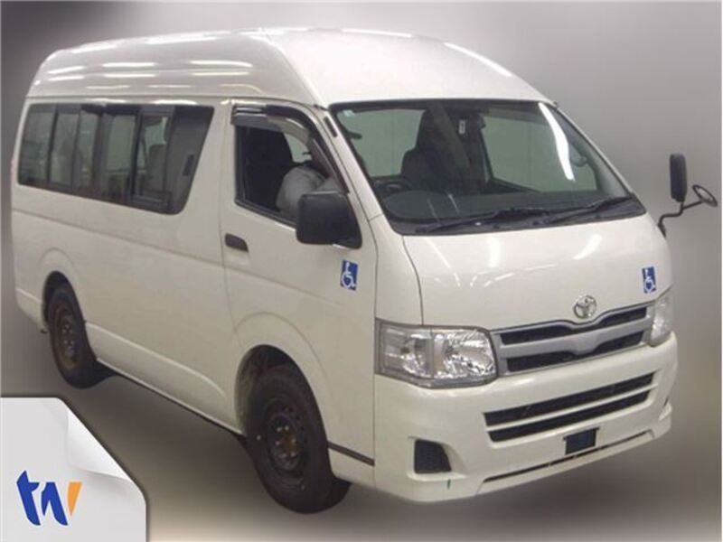 TOYOTA HIACE VAN
