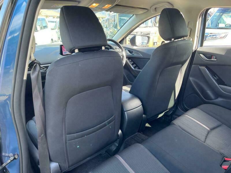 Axela Sport