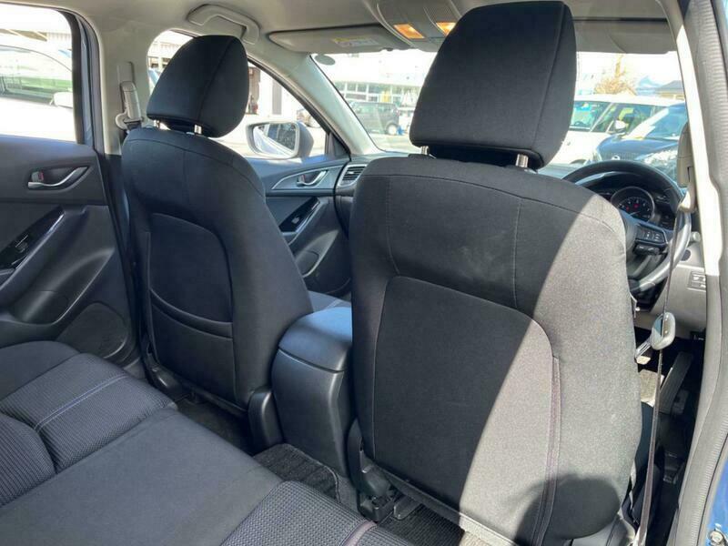 Axela Sport