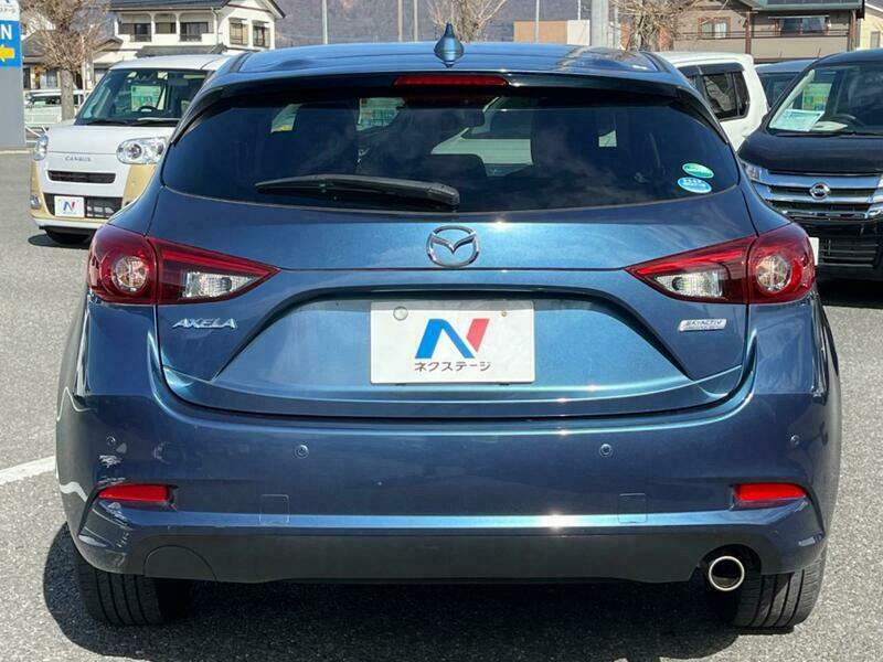 Axela Sport