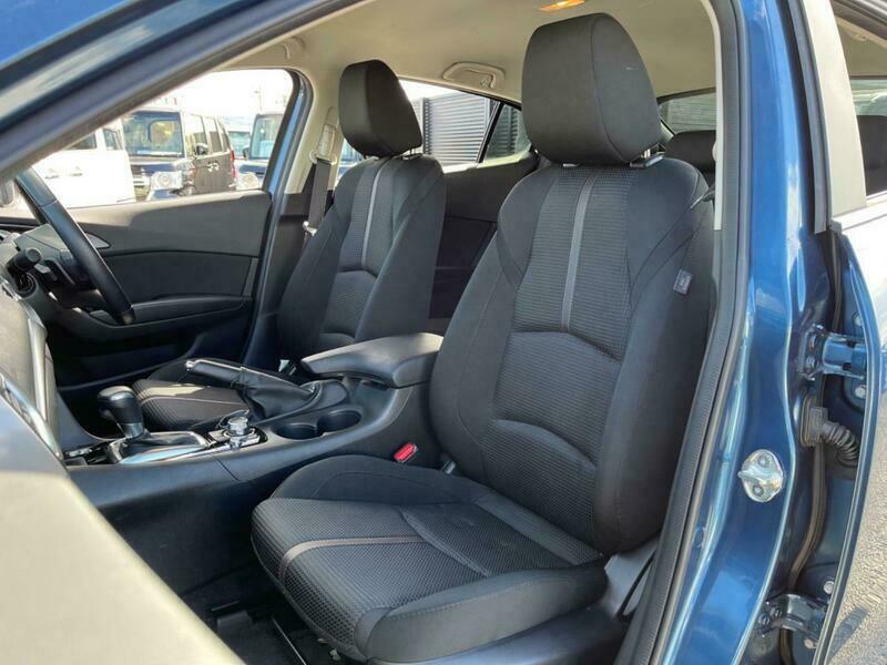 Axela Sport