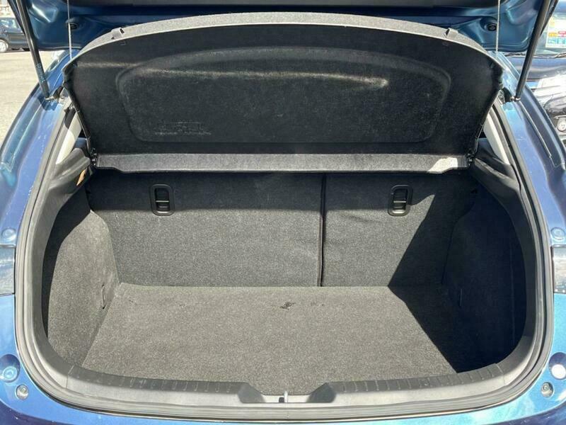 Axela Sport