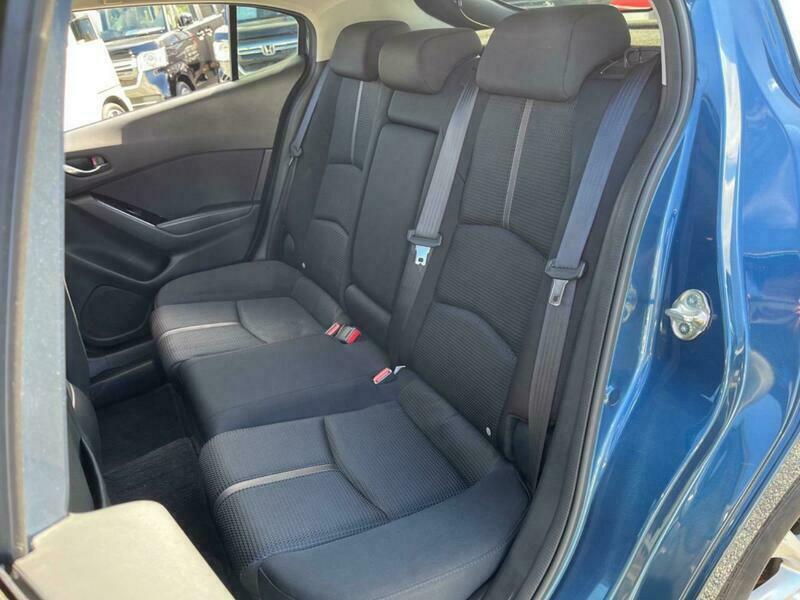 Axela Sport