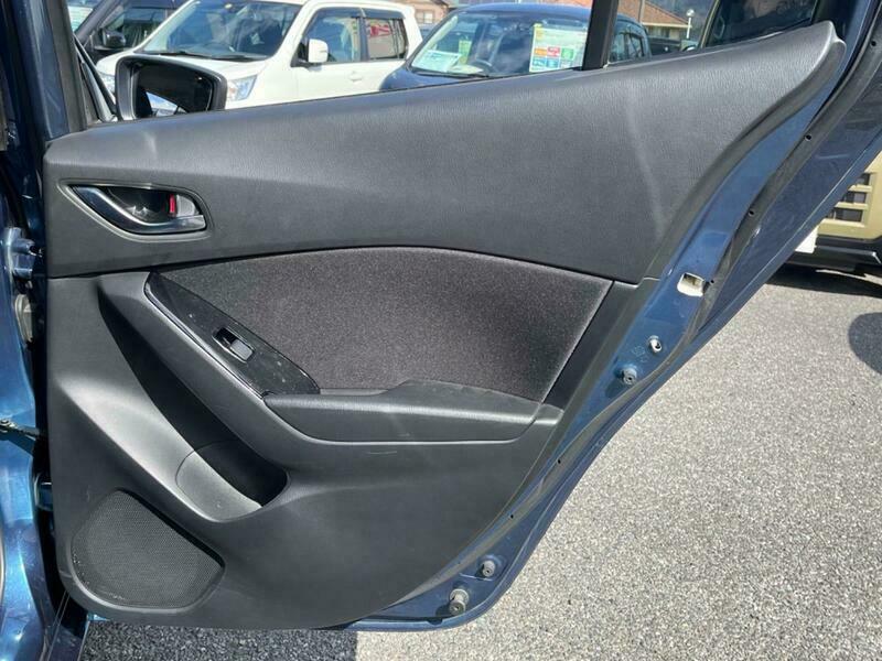 Axela Sport