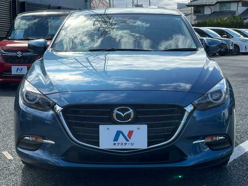 Axela Sport