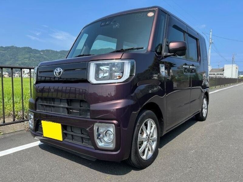 TOYOTA PIXIS MEGA