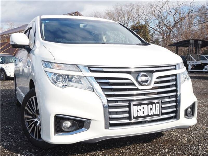NISSAN ELGRAND