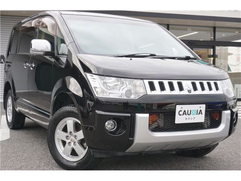 MITSUBISHI DELICA D5