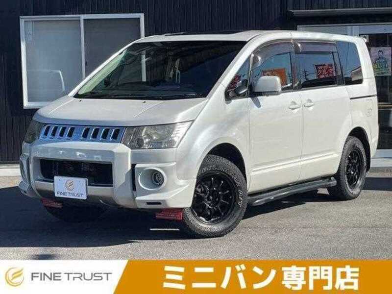 MITSUBISHI DELICA