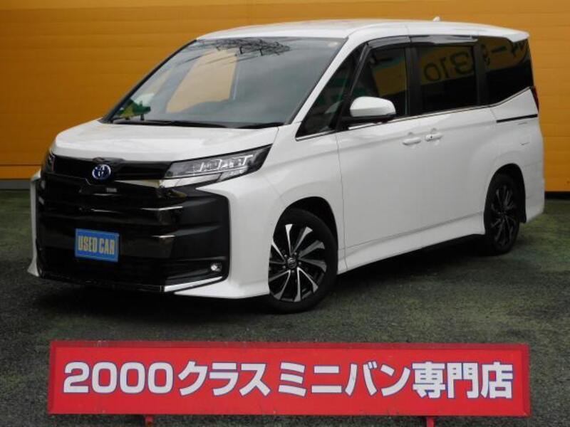 TOYOTA NOAH