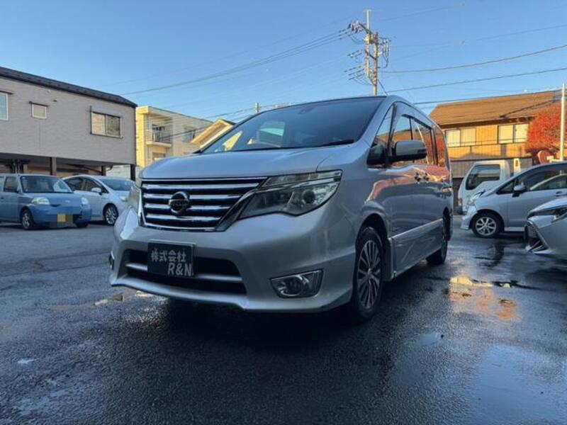 NISSAN SERENA