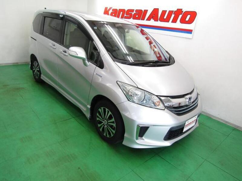 HONDA FREED HYBRID