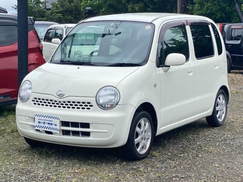 DAIHATSU MOVE LATTE