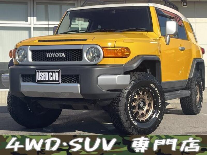 TOYOTA FJ CRUISER