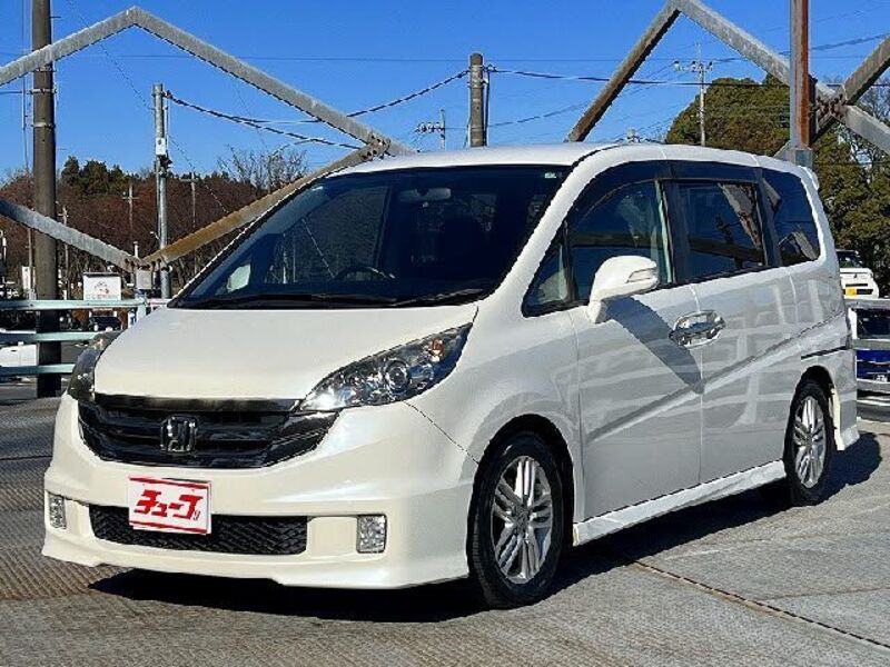 HONDA STEPWAGON SPADA