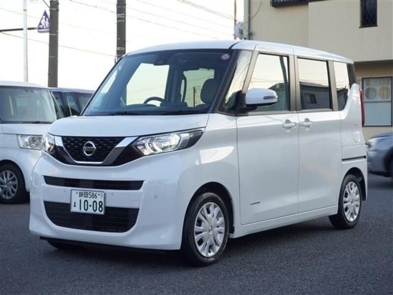 NISSAN ROOX