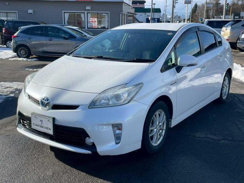TOYOTA PRIUS