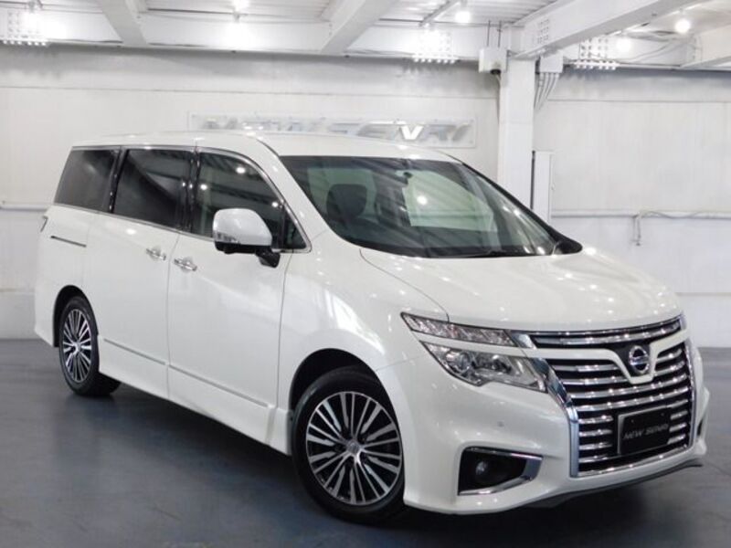 NISSAN ELGRAND