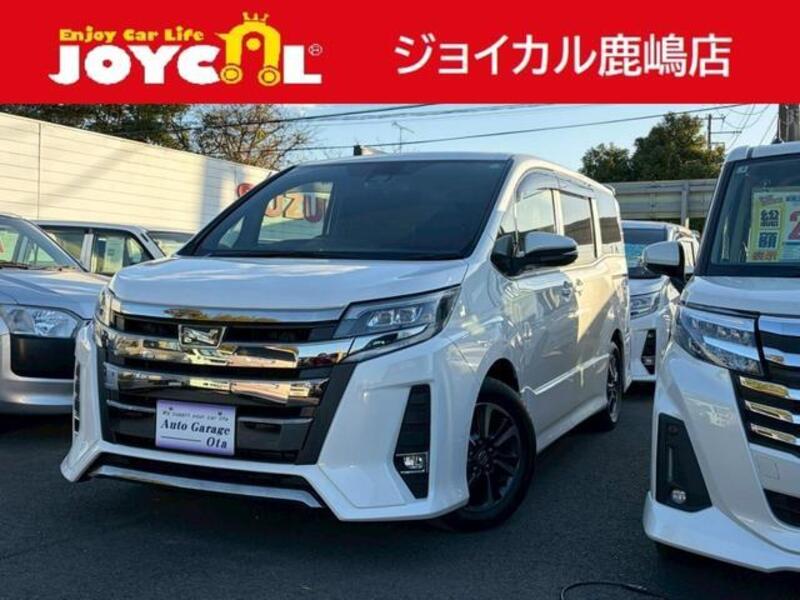TOYOTA NOAH