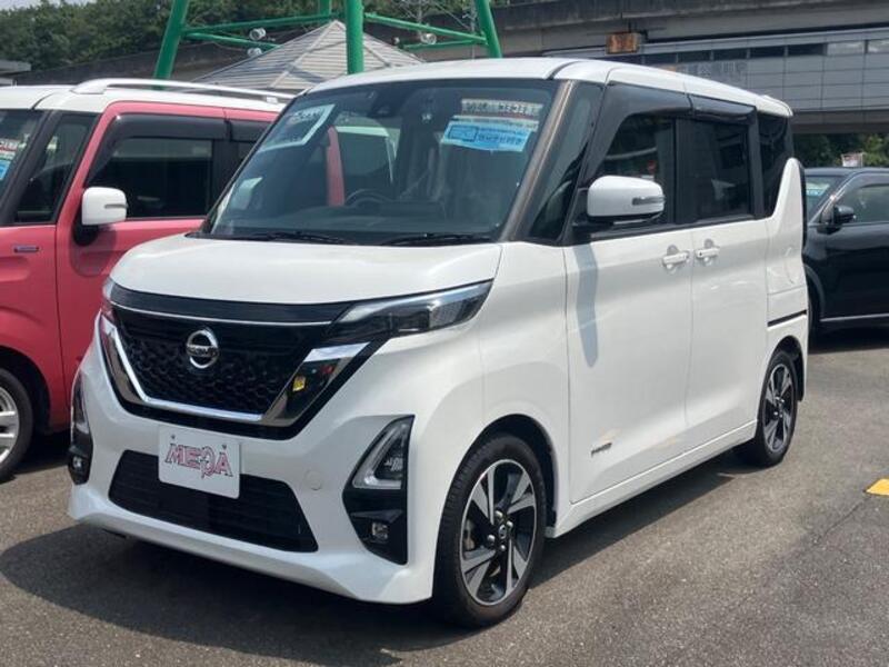 NISSAN ROOX