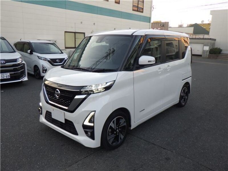 NISSAN ROOX