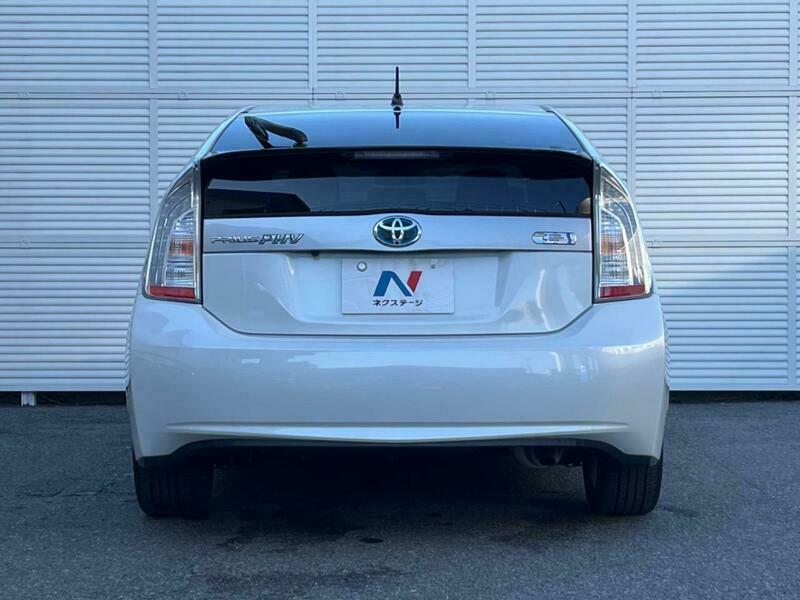 PRIUS PHV