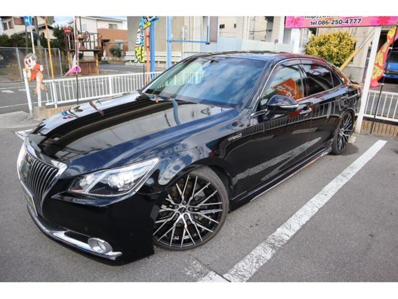 TOYOTA CROWN MAJESTA