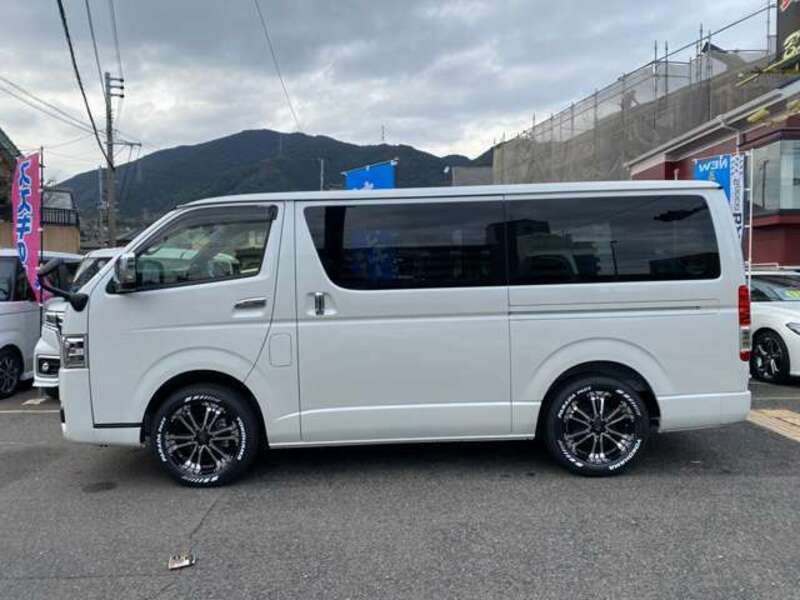 HIACE VAN