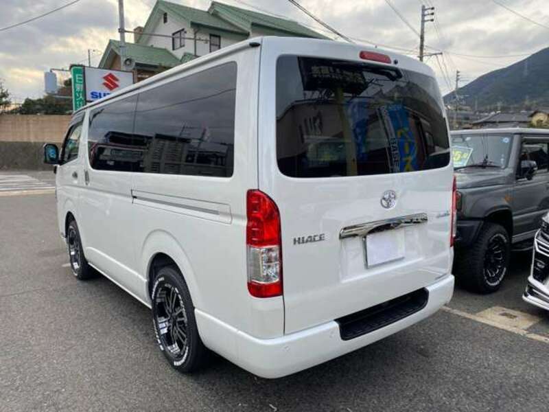 HIACE VAN