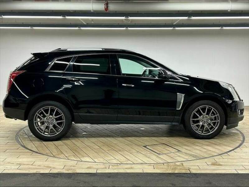 SRX CROSSOVER